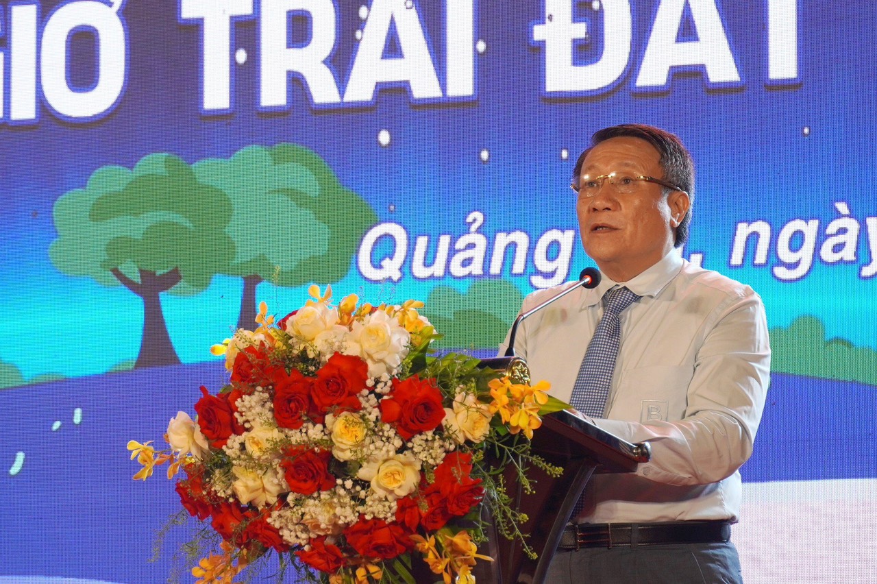 Phó Chủ tịch Thường trực UBND tỉnh Hà Sỹ Đồng phát biểu tại Sự kiện  hưởng ứng chiến dịch Giờ trái đất năm 2024  - Ảnh: N.B
