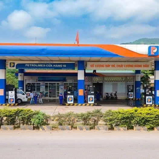 Cửa hàng xăng dầu số 10 Công ty Xăng dầu Quảng Trị